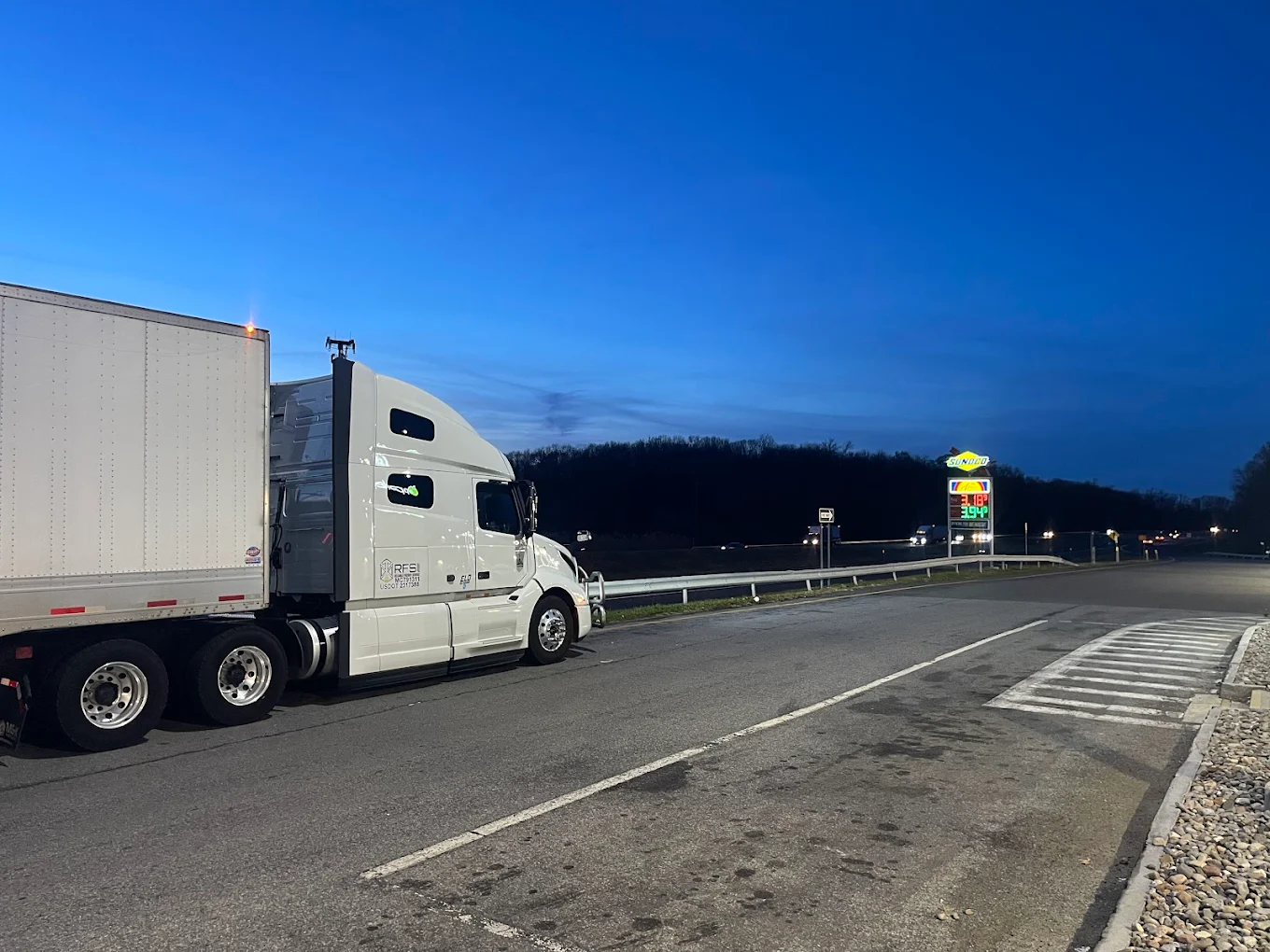 NY I87 Plattekill Service Plaza - Northbound