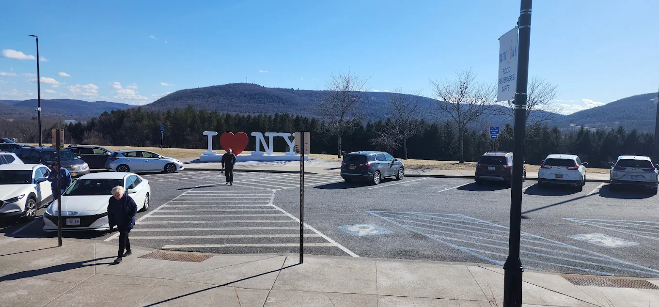 NY I84 Middletown Rest Area - Eastbound